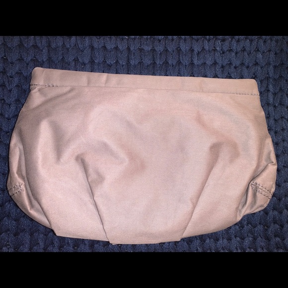 GAP Tan Bohemian Magnetic Close Tassel Embellished Clutch Purse - Picture 3 of 6